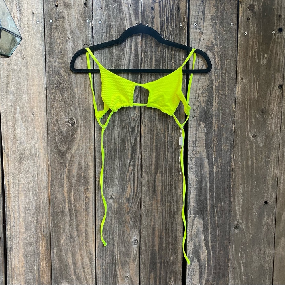 Frankies Bikinis SUNNY WILLA BIKINI TOP - XS - Picture 2 of 11